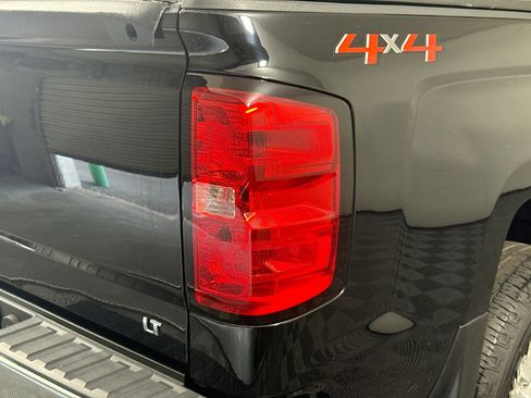 Used 2018 Chevrolet Silverado 1500 LT w/ All Star Edition AWD/4WD image 33