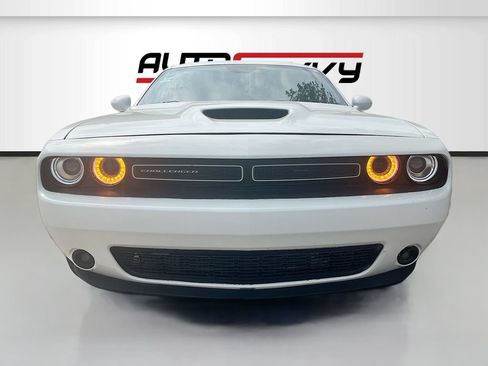 Used 2021 Dodge Challenger R/T Scat Pack RWD image 2