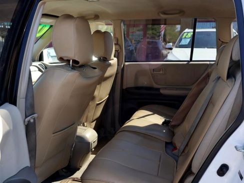 Used 2005 Toyota Highlander 4WD V6 image 23