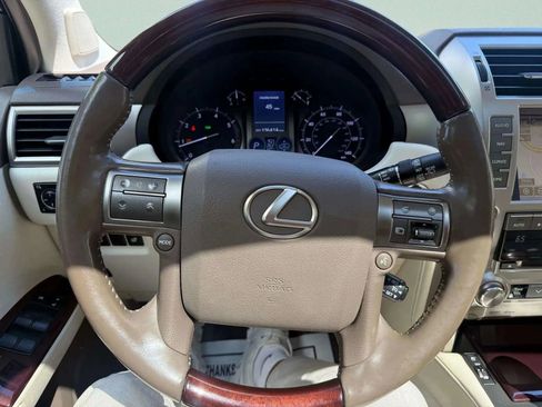 Used 2018 Lexus GX 460 Luxury image 24