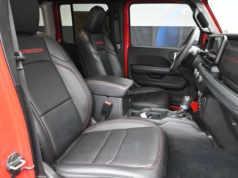 Used 2024 Jeep Wrangler Unlimited Rubicon AWD/4WD image 34