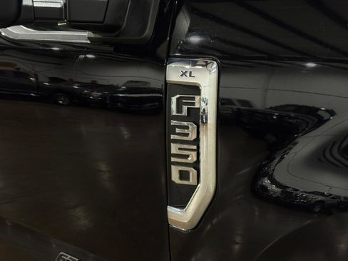 Used 2022 Ford F350 XL w/ Power Equipment Group AWD/4WD image 44