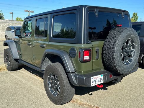 Used 2023 Jeep Wrangler Unlimited Rubicon AWD/4WD image 4