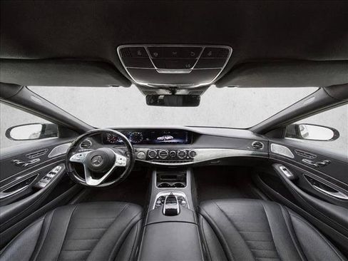 Used 2020 Mercedes-Benz S 560 Sedan image 18