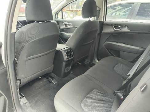 Certified 2026 Kia Sportage LX FWD image 9