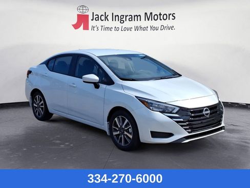 New 2025 Nissan Versa SV w/ Trunk Package image 7