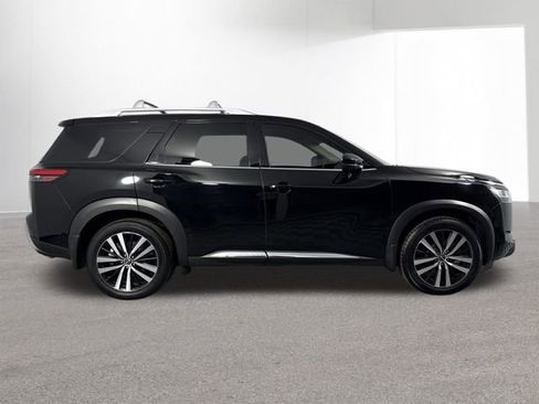 Used 2023 Nissan Pathfinder Platinum w/ Cargo Package image 35