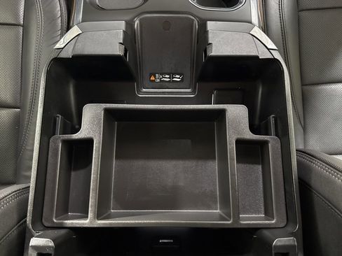 Used 2024 Chevrolet Silverado 1500 High Country w/ Midnight Edition image 28