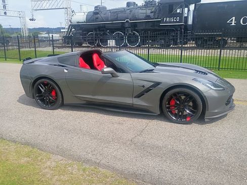 Used 2016 Chevrolet Corvette Stingray Coupe w/ 2LT Preferred Equipment Group RWD image 16