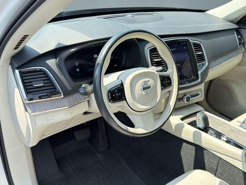 Certified 2023 Volvo XC90 B6 Plus w/ Protection Package Premier AWD/4WD image 4