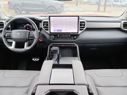 Used 2023 Toyota Sequoia Limited image 27