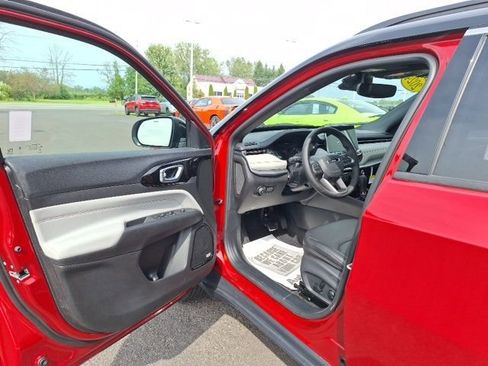 Used 2024 Jeep Compass Limited w/ Sun and Sound Group image 12