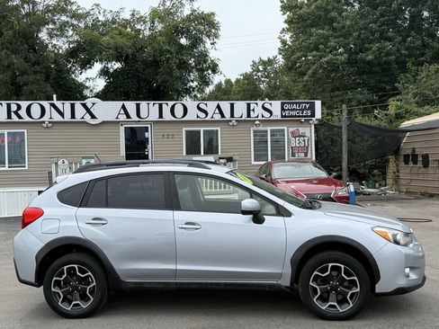Used 2014 Subaru Crosstrek 2.0i Limited AWD/4WD image 5