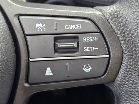 Used 2025 Honda HR-V LX image 14