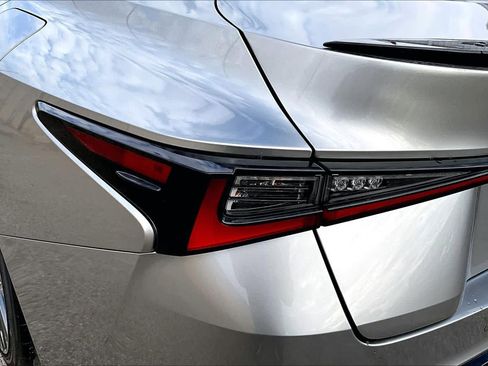Used 2023 Lexus IS 350 F Sport image 27