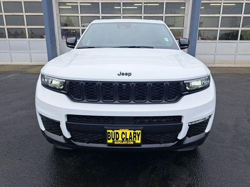 New 2025 Jeep Grand Cherokee L Limited w/ Luxury Tech Group II AWD/4WD image 8