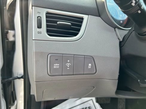 Used 2012 Hyundai Elantra GLS w/ Preferred Pkg 3 image 13