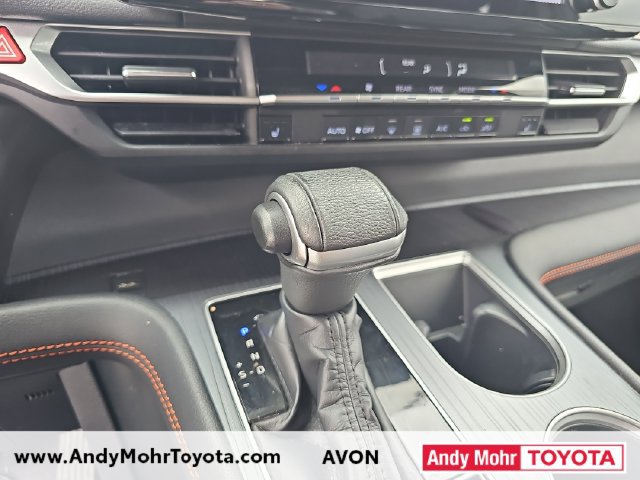 Used 2021 Toyota Sienna XSE FWD image 15