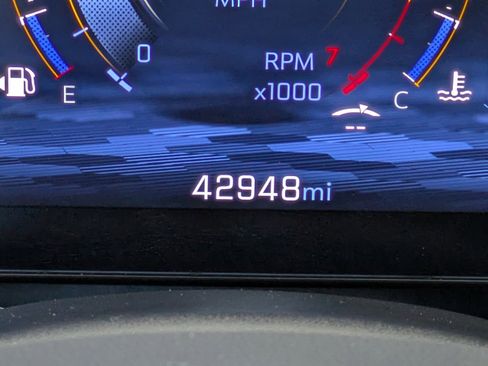 Used 2025 Chevrolet Equinox LT w/ Convenience Package II FWD image 30