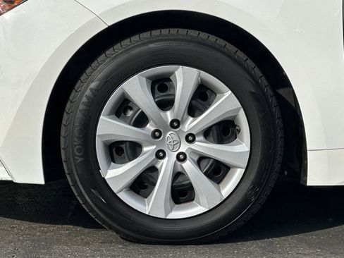 Used 2023 Toyota Corolla LE image 24