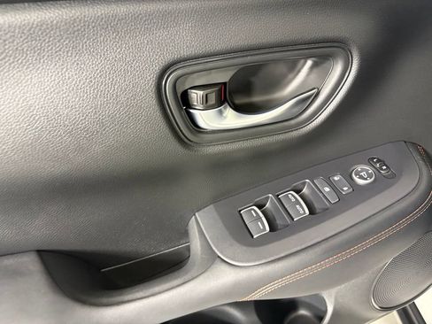Used 2025 Honda HR-V Sport image 20