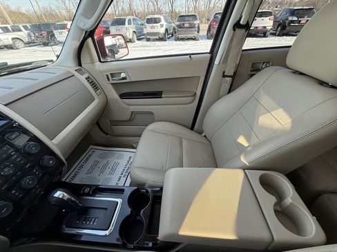 Used 2011 Ford Escape Limited w/ 302A Rapid Spec Order Code image 31