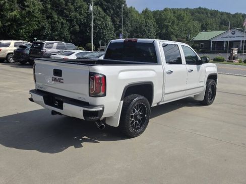 Used 2016 GMC Sierra 1500 Denali w/ Enhanced Driver Alert Package AWD/4WD image 4