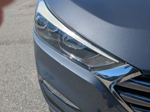 Used 2016 Hyundai Tucson Limited image 10