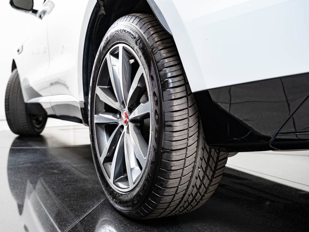 Used 2023 Jaguar F-PACE S AWD/4WD image 48