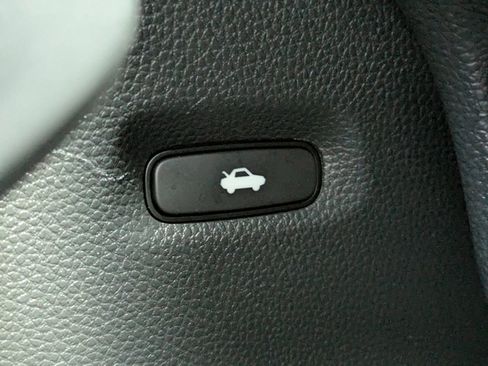 Used 2025 Honda Civic Sport image 29