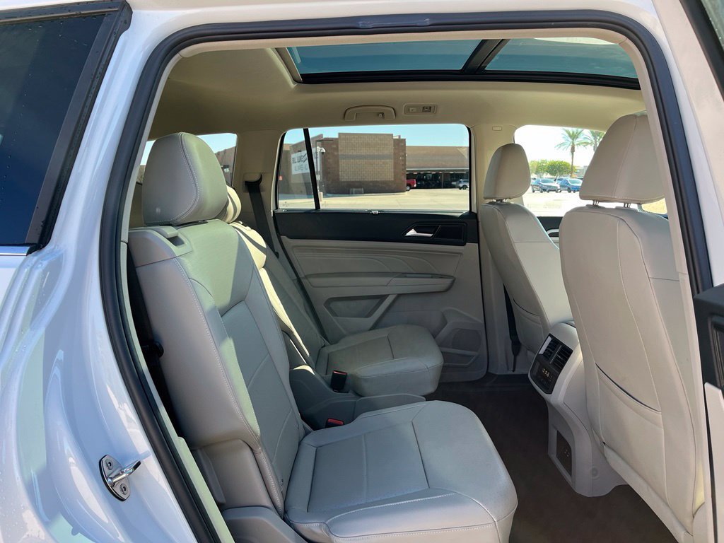 Used 2023 Volkswagen Atlas SE w/ Panoramic Sunroof Package FWD image 18