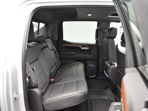 Used 2022 GMC Sierra 1500 Denali w/ Denali Reserve Package image 11