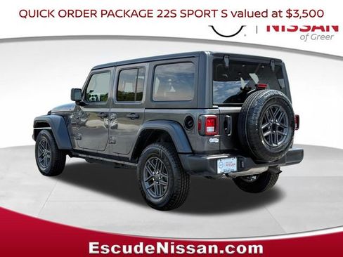 Used 2024 Jeep Wrangler Unlimited Sport AWD/4WD image 5