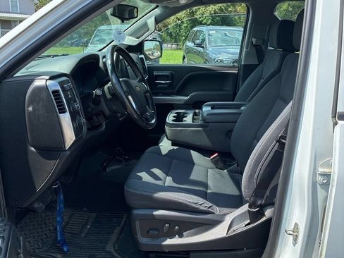 Used 2019 Chevrolet Silverado 1500 LT w/ All Star Edition AWD/4WD image 5