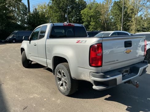 Used 2017 Chevrolet Colorado Z71 AWD/4WD image 4