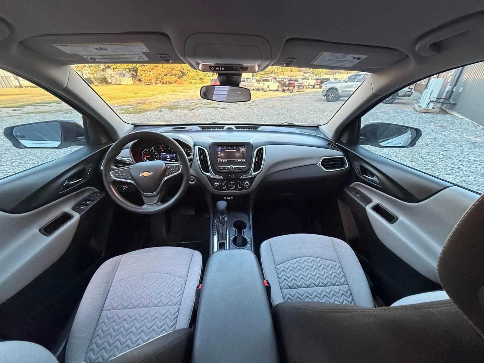 Used 2023 Chevrolet Equinox LS w/ LS Convenience Package FWD image 11