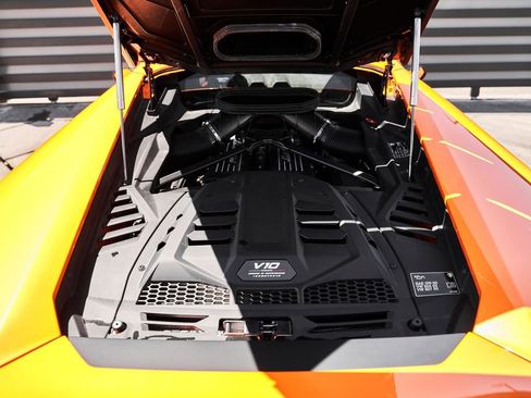 Used 2023 Lamborghini Huracan Sterrato image 28