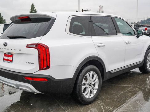 Used 2021 Kia Telluride LX image 9