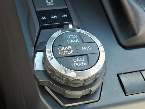 Used 2025 Toyota Tacoma TRD Off-Road image 27