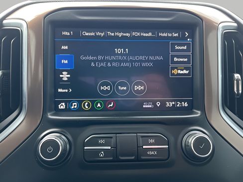 Used 2019 Chevrolet Silverado 1500 High Country w/ Technology Package image 12