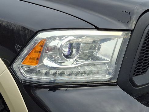 Used 2014 RAM 1500 Laramie Longhorn w/ Convenience Group image 11