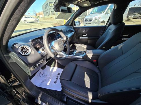 Used 2024 Mercedes-Benz GLB 250 4MATIC image 25