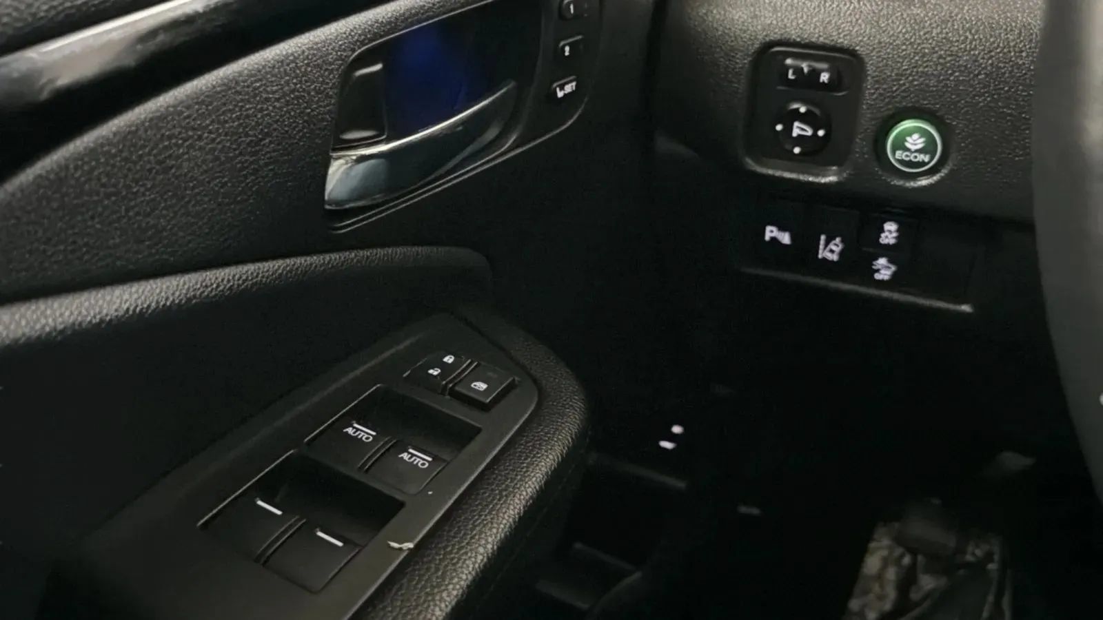 Used 2017 Honda Pilot Elite image 16
