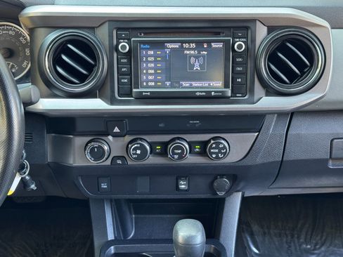 Used 2019 Toyota Tacoma SR5 image 21