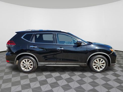 Used 2019 Nissan Rogue SV FWD image 6