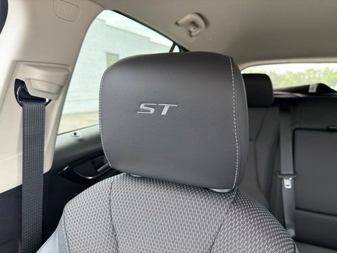 Used 2023 Buick Envision Preferred w/ Sport Touring Package AWD/4WD image 59