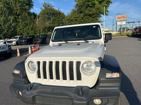Used 2022 Jeep Wrangler Unlimited Sport AWD/4WD image 8