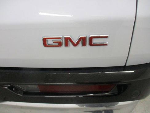 New 2026 GMC Acadia Denali w/ Super Cruise Package image 11