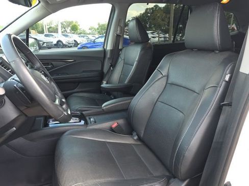 Used 2019 Honda Pilot Elite image 6