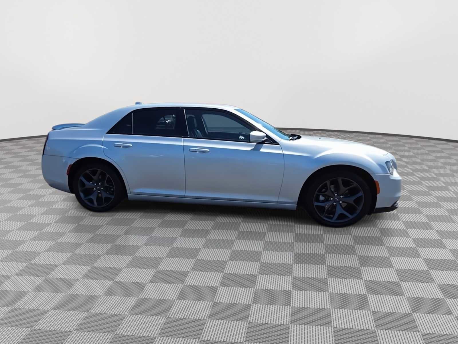 Used 2021 Chrysler 300 S RWD image 9